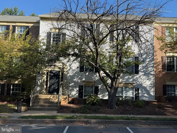 1117 Huntmaster Ter NE Unit 101, Leesburg, VA 20176