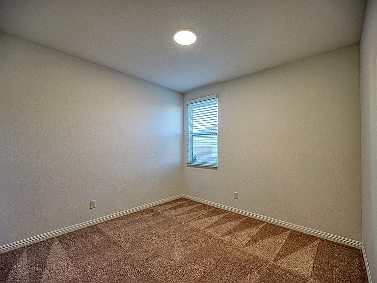 5635 S Larimer St — Photo 13