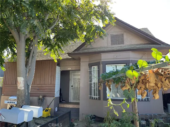 212 E 54th St, Los Angeles, CA 90011