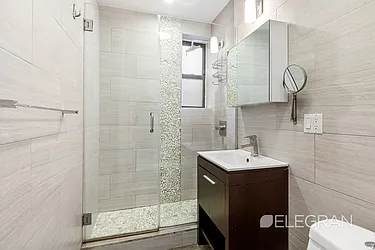 Rented by (Legacy) Elegran