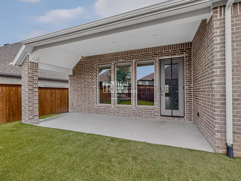 2933 Eccleston St — Photo 39