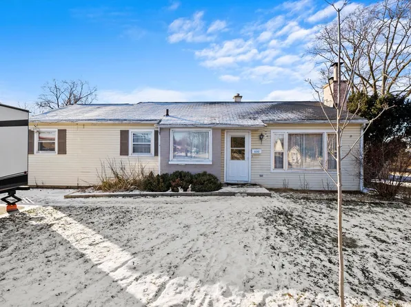 600 S McHenry Ave, Crystal Lake, IL 60014