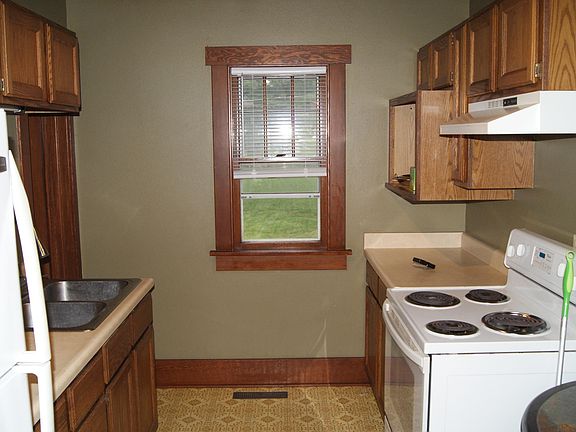 2nd image of 215 N Franklin Ave