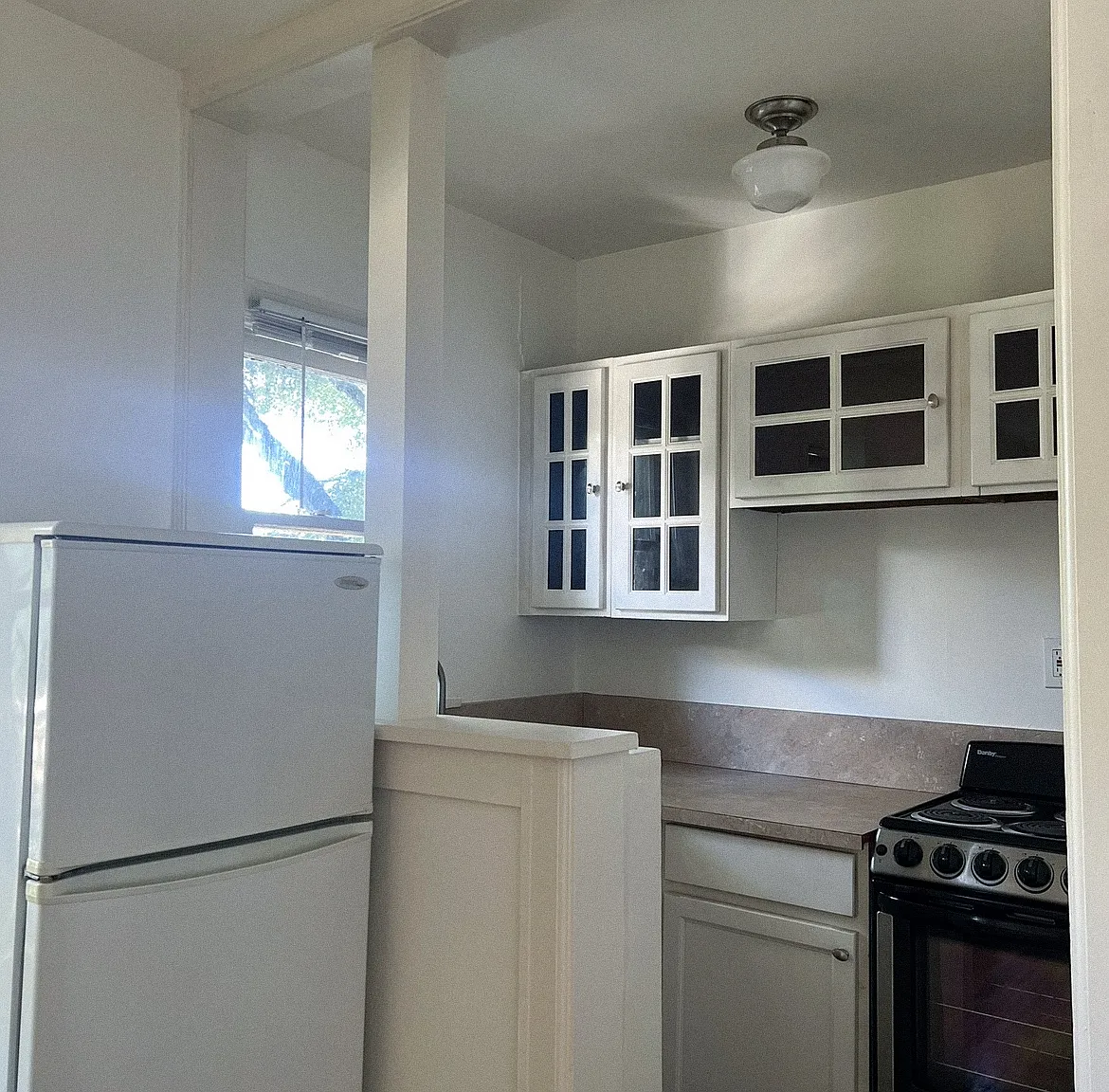 2102 SE 12th Ave — Photo 3
