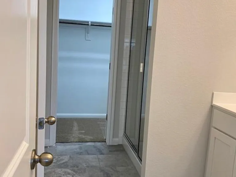 129 Winding Hollow Ln — Photo 19