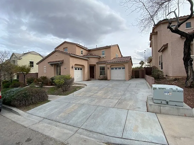 10509 Foggy Glen Ave — Photo 2