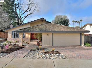 38875 Canyon Heights Dr, Fremont, CA 94536