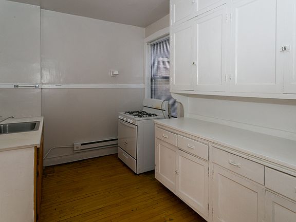4th image of 1311 Oak Ave APT 1W