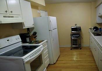 3rd image of 1425 Ashland Ave