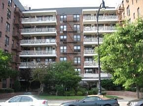 3235 Emmons