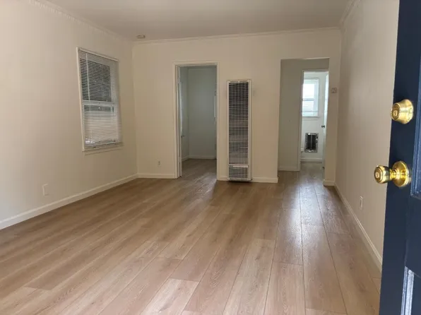 12101 Hoffman St APT 1, Studio City, CA 91604