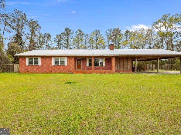 8590 Highway 82, Waynesville, GA 31566