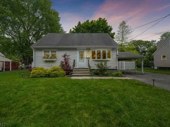 52 Barbara Dr, Pompton Lakes Boro, NJ 07442