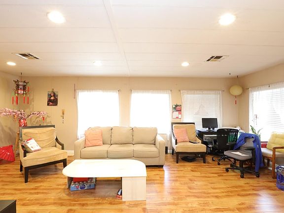 3rd image of 1220 Vienna Dr Space 500