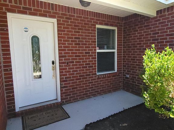 3rd image of 222 Green Dr