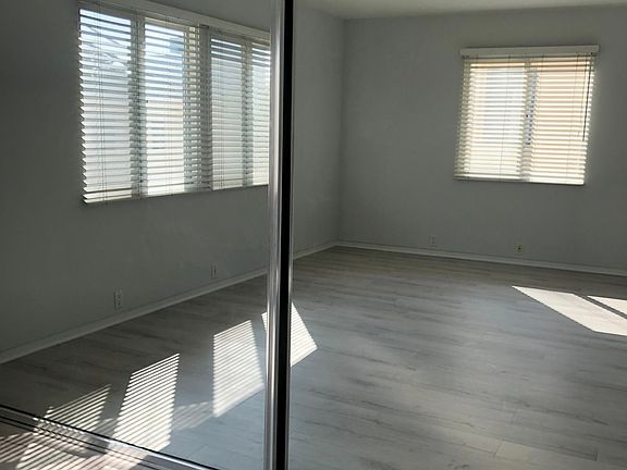 4th image of 1118 26th St