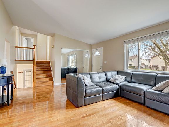 5th image of 1475 Westbury Dr