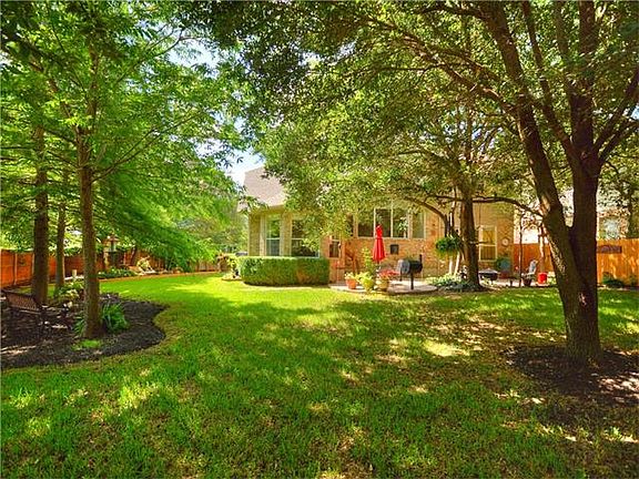 2nd image of 2208 Falkirk Dr