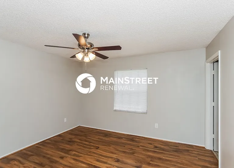 844 Sorrel St NW — Photo 8