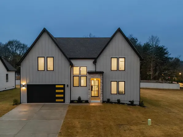 726 New South Ct, Wellford, SC 29385