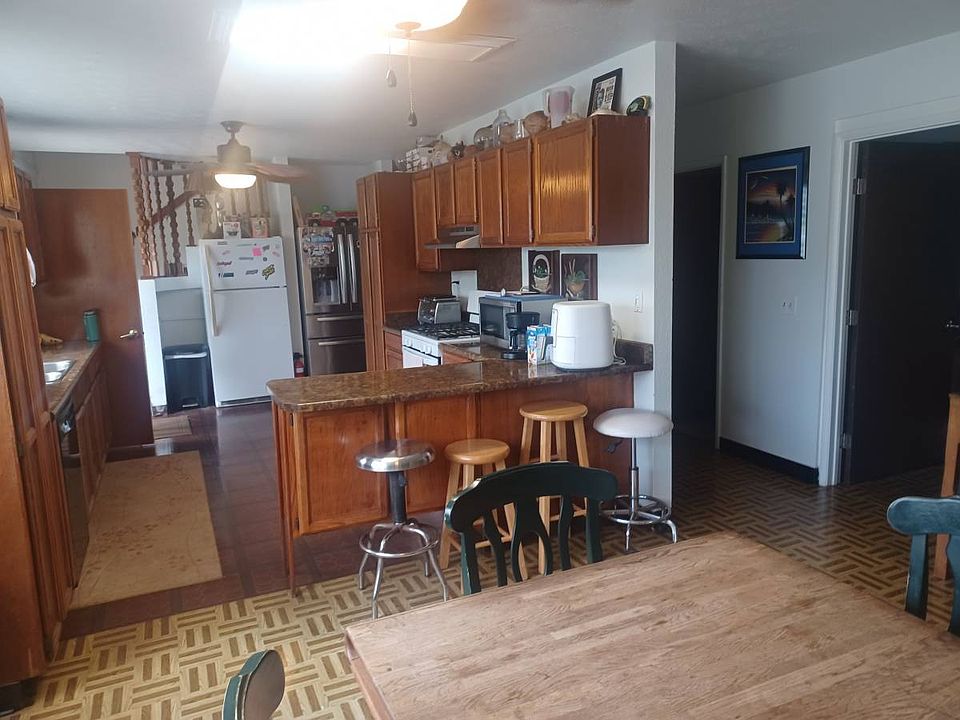 Kitchen and dinning room