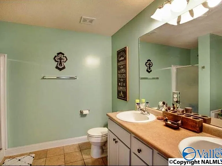 106 Blanchard Pl — Photo 13