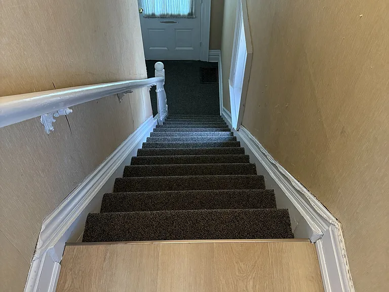 642 Richmond St #UPPER — Photo 9