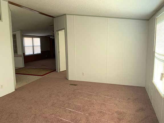 2nd image of 7475 Debbie Lynn Ln