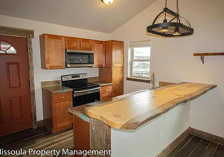 Lolo Peak Village LP — Photo 2
