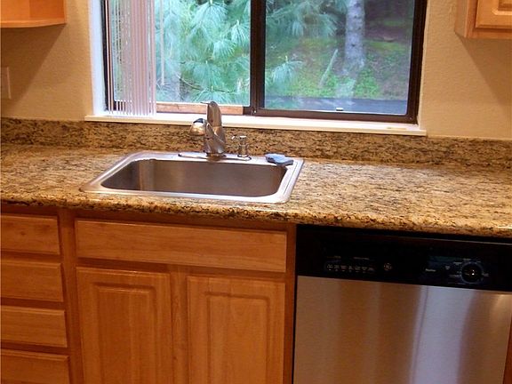 3rd image of 3217 Yelm Hwy SE APT 21