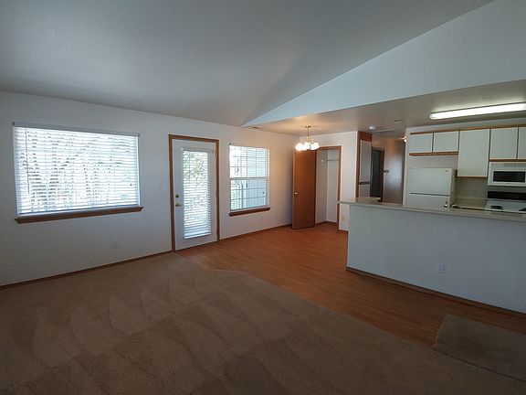 3rd image of 5445-5497 N Pierce Park Ln #61-201