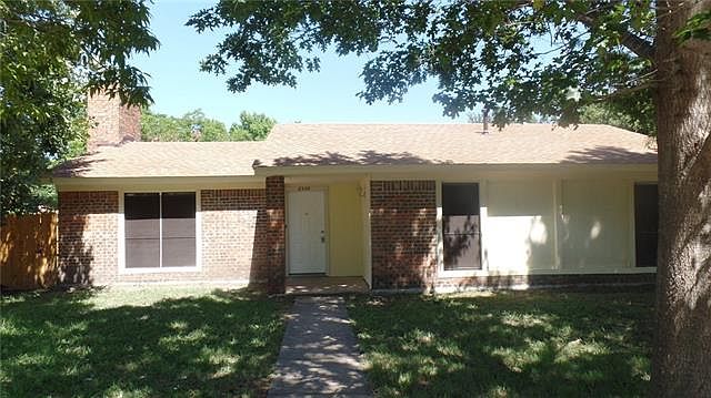 1st image of 2330 Phoenix Dr
