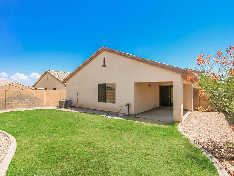 900 W Desert Canyon Dr — Photo 17