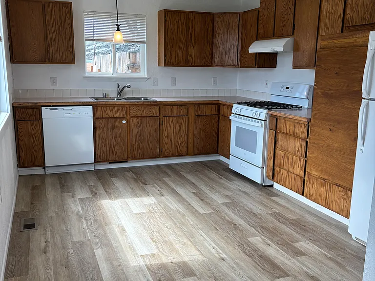1117 N Cook St — Photo 5