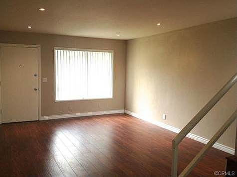 3rd image of 1600 Greencastle Ave APT E