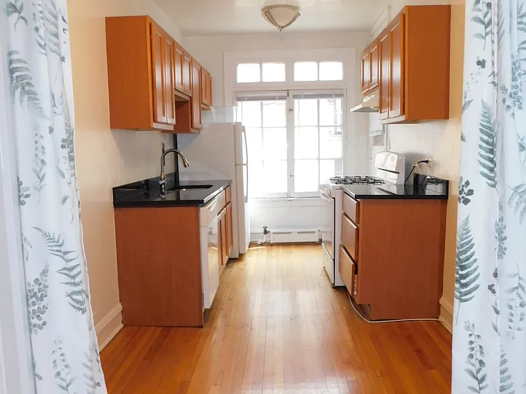 909 Elmwood Ave #12 — Photo 3