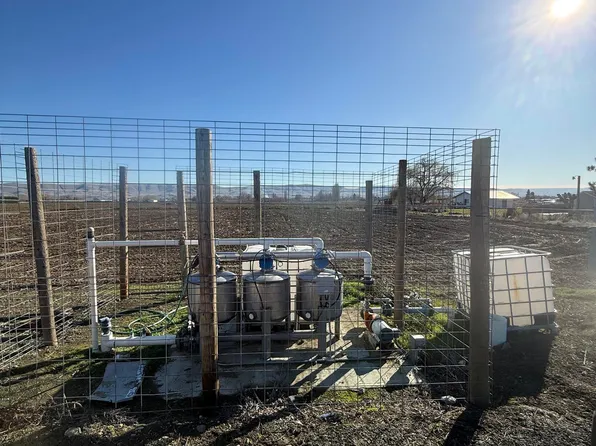 168505 W King Tull Rd, Prosser, WA 99350