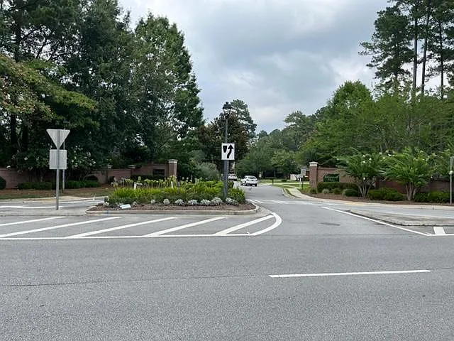 25 Patriot Dr — Photo 4