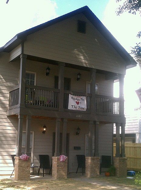 1st image of 1036 14th Ave