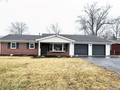 27 E Adams Dr, Cahokia, IL, 62206