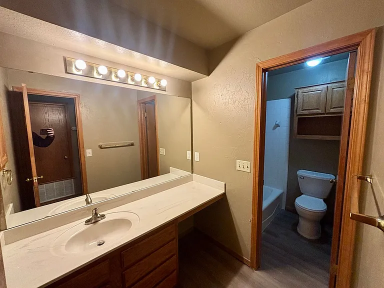 1304 Fairfax Cir — Photo 12