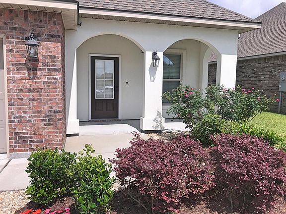 2nd image of 307 Victoria Lights Ln