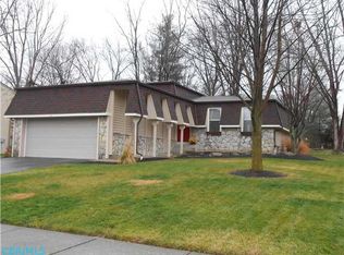 460 Woodview Rd, Westerville, OH 43081