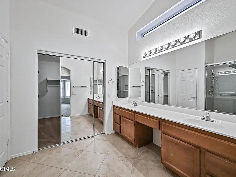 9222 E Crystal Dr — Photo 14