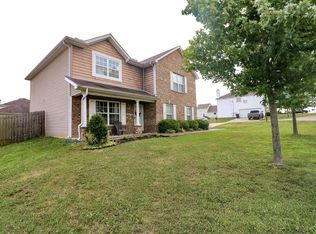 242 Quiet Ln, La Vergne, TN 37086
