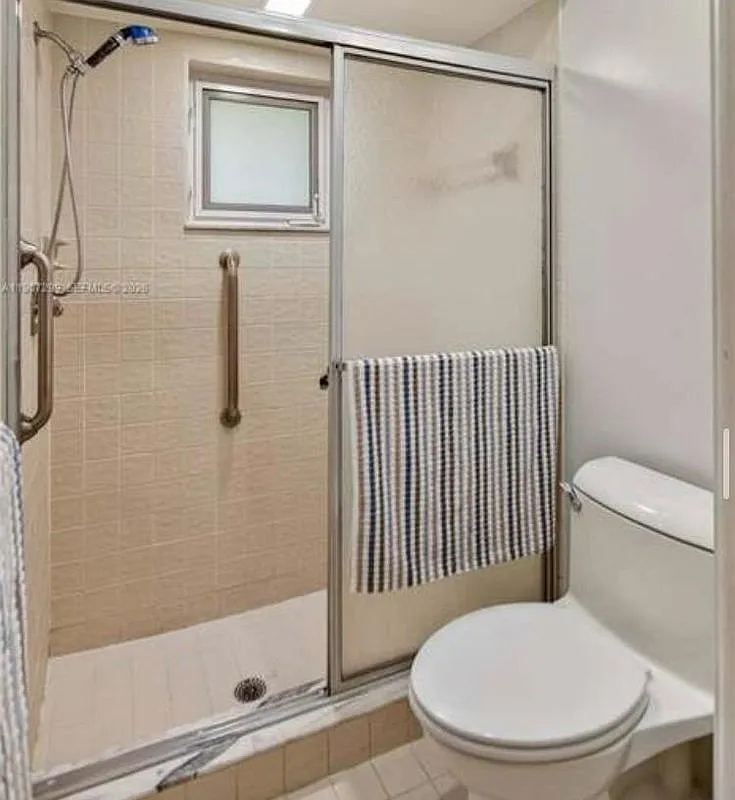 2 bed, 2.0 bath, 1697 sqft, $2,650 — Photo 4