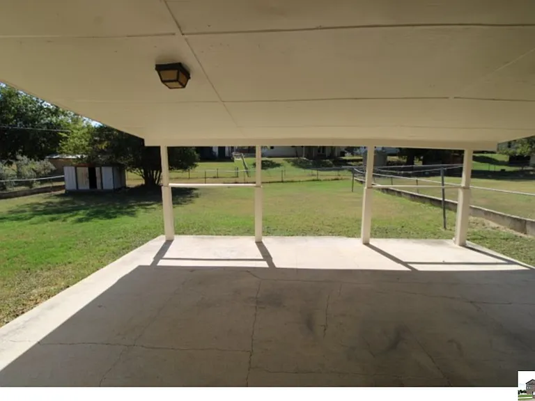 2107 Brantley Ave — Photo 37