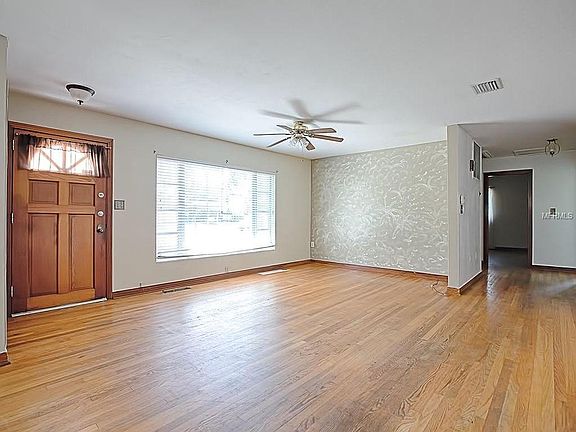 2nd image of 1614 Park Dr