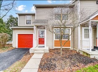 1083 Syracuse Ln, Columbus, OH 43081