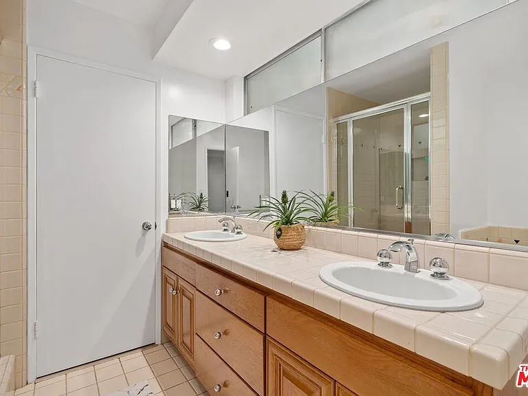 3135 Chandelle Rd — Photo 16